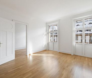 Wohnen an Toplage: Helle 5-Zimmerwohnung - Foto 2
