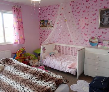 2 bedroom semi-detached house to rent - Photo 2