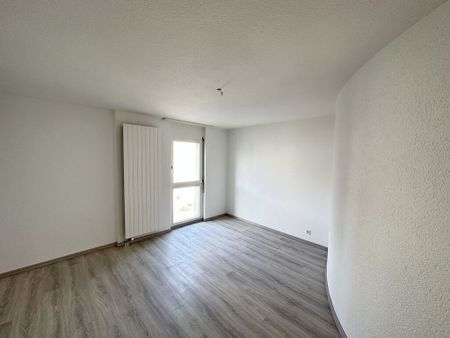 Lumineux avec une grande pièce à vivre - Foto 4