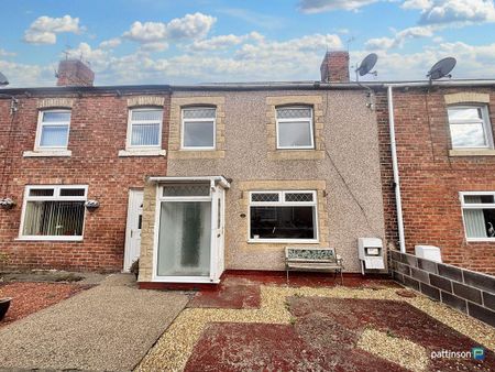 2 bed terraced house to rent in NE63 - Photo 5