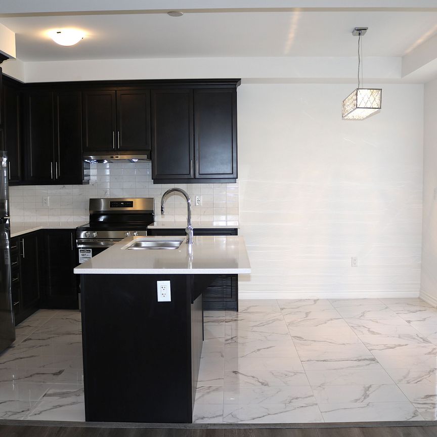 For Lease - 6 Vinewood Crescent, Barrie, Ontario - Photo 1