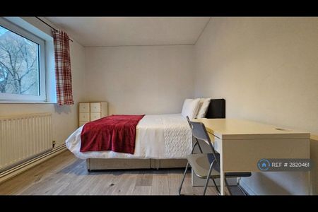 5 bedroom flat to rent - Photo 4