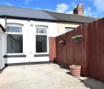 2 bedroom cottage to rent - Photo 2