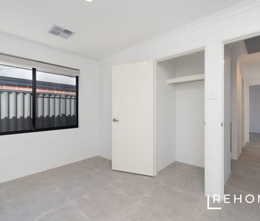 Modern Family Home Awaits! - Photo 2