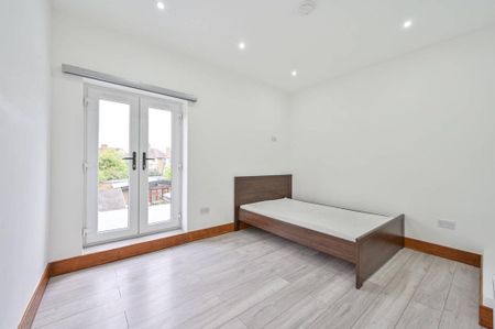 Studio to rent - Photo 5