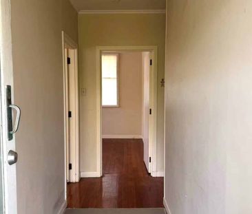 Great location 3 Bedrooms Home in Greenlane - Photo 5