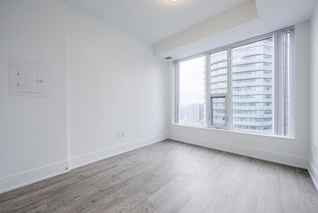 For Lease - 10 York Street Unit# 5412, Toronto, Ontario - Photo 2