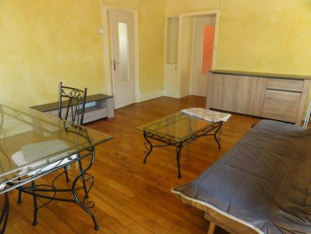 Location Appartement 3 pièces 66m² LE CREUSOT 71200 - Photo 2