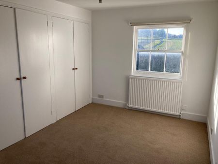 4 bedroom house to rent - Photo 3