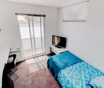 Standard Studio with balcony - Photo 6