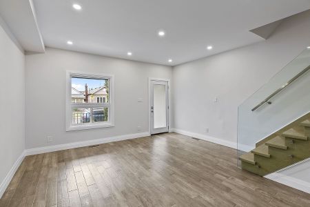 For Lease - 375 Westmoreland Avenue, Toronto, Ontario - Photo 2