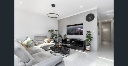 Walking to School - Photo 2