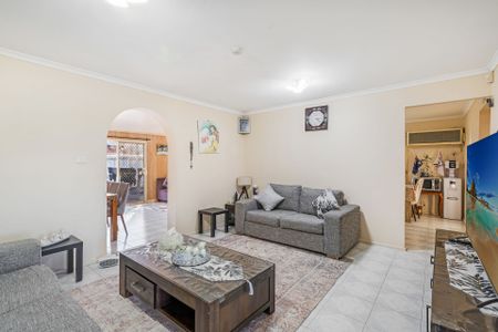 Great Family Home - Photo 3