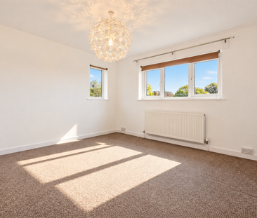 4 bedroom detached house to rent - Photo 6
