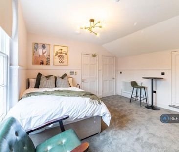 Studio to rent - Photo 2