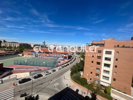 Piso de alquiler en Avenida Isabel de Valois, Sanchinarro - Photo 5