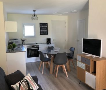 MALLEMORT - DOMAINE DE PONT ROYAL. T2 de 33m2 meublé face au - Photo 3