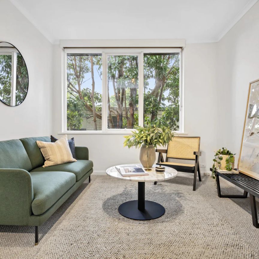 11/388 Toorak Road, South Yarra. - Photo 1