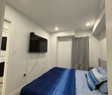 10 Louvain Street #Main Level - Photo 2