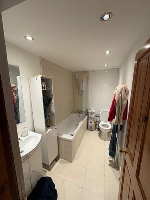 2 Bed Flat, Bowmont Terrace, G12 - Photo 1