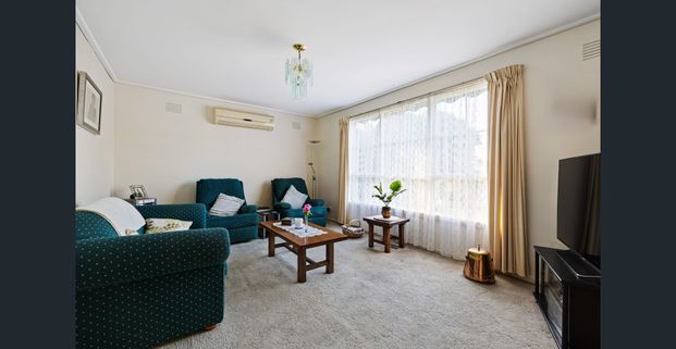 Classic family home in ideal location - Photo 1