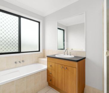 Spacious family home - Photo 3