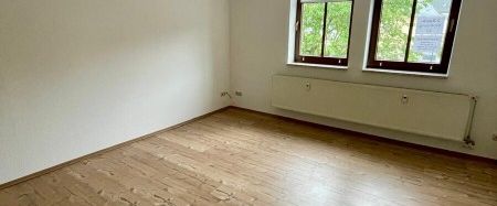 2-Raum Wohnung im Zentrum von Hartenstein! - Photo 1