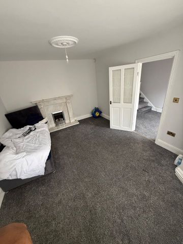 3 Bed Semi-Detached House, Shawsfield Road, S60 - Photo 2