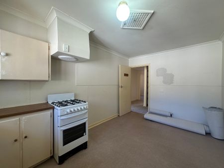 New Carpets, New Blinds and A/C to be installed - Photo 3