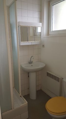 Location Appartement 1 pièce 28m² LILLE 59000 - Photo 4