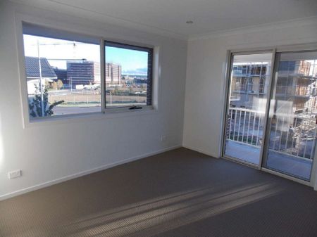 10 Bristol Street, Penrith - Photo 5