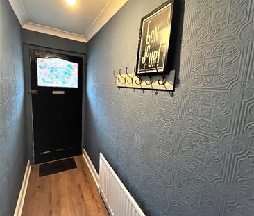 9 Willowfield Parade, Belfast, BT6 8HQ - Photo 2
