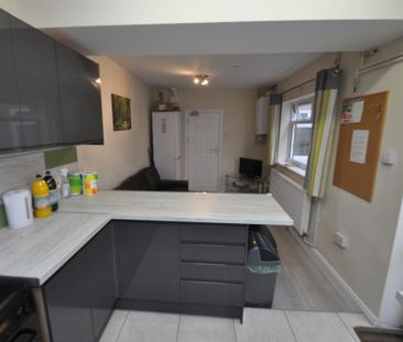 5 bedroom house share to rent - Photo 3