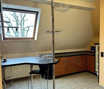 Die modernisierte Massivbau-Dachgeschoss - Photo 5