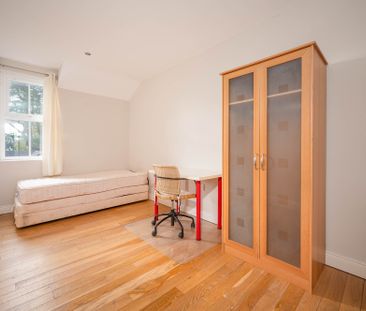 Apartment 3 Lily Court, 14a Deramore Park South, Belfast, BT9 5JY - Photo 6