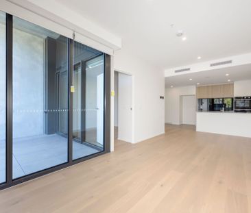 Modern Living with Unmatched Convenience in Lyneham - Photo 1