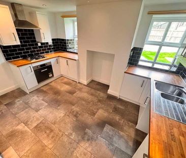 Edge Fold, Plodder Lane, Farnworth, Bolton, BL4 - Photo 1