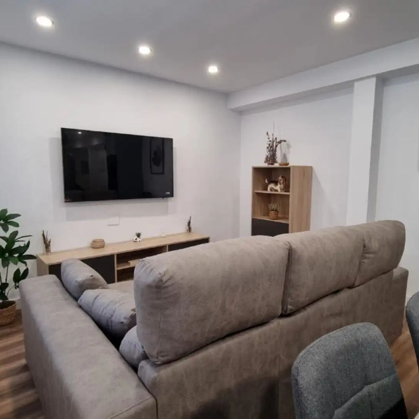 Piso de alquiler en Calle Ana María, 53, Llano - Photo 1