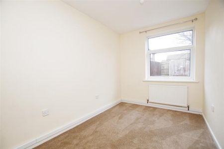 2 bedroom maisonette to rent - Photo 5