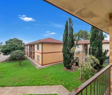 Cosy and Well-Maintained Two Bedroom Unit - Photo 2