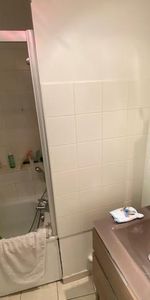 Location Appartement 3 pièces 78m² VILLENEUVE LES AVIGNON 30400 - Photo 4