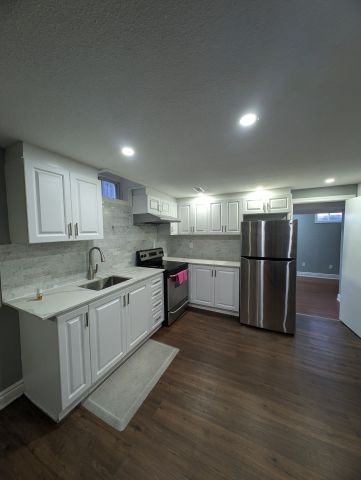 For Lease - 10 May Apple Terrace, Toronto, Ontario - Photo 2