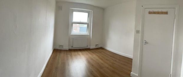 2 Bed Flat, London Road, CR7 - Photo 1