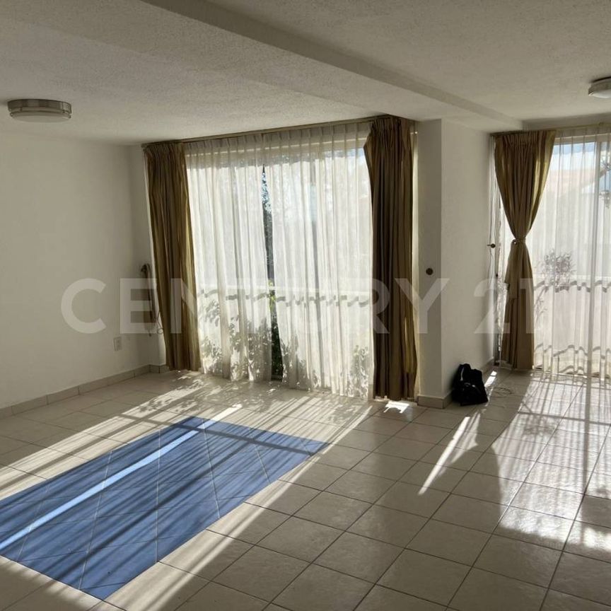 Casa en Renta en la Colonia. San Francisco, Ciudad de México - Photo 1