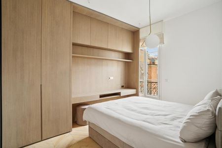 Appartement • Triangle d'Or, Paris 8ème - Photo 4