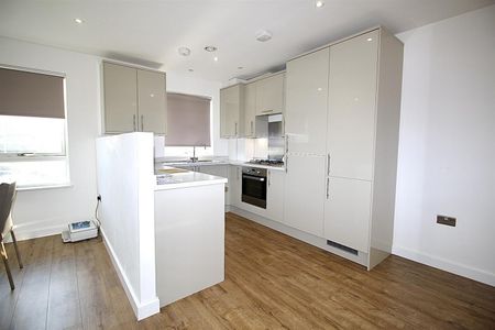 2 Bedroom Apartment - Purpose Built To Let - Photo 3