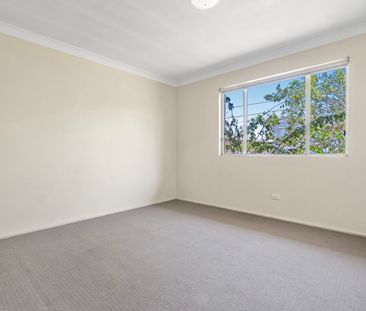 1/20 Beatrice Street, Greenslopes QLD 4120 - Apartment For Rent | D... - Photo 1