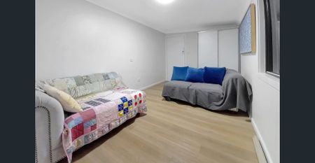 Beautifully Renovated Home - Photo 5