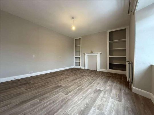 East Street, Crediton, Devon, EX17 - Photo 1