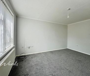 3 bedroom link detached house to rent - Photo 2